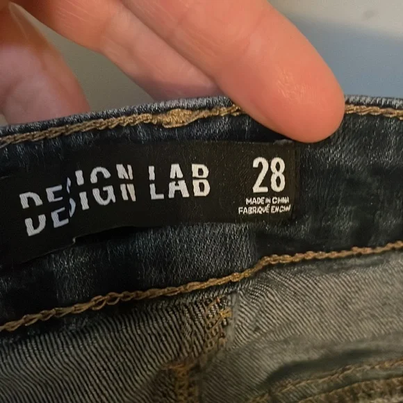 Design Lab Jeans - Picture 5 of 5